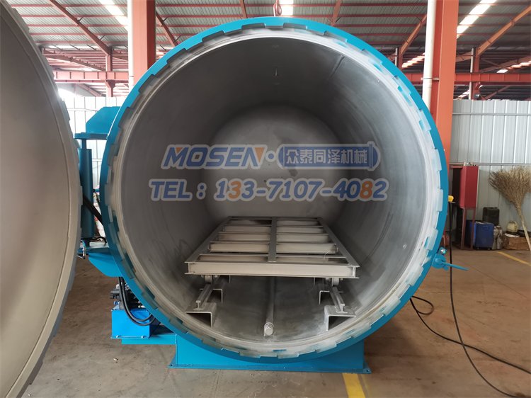 <b>定制液壓開門臥式膠管硫化設(shè)備</b>